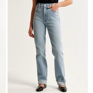 Abercrombie Ultra High Rise 90s Straight Jean